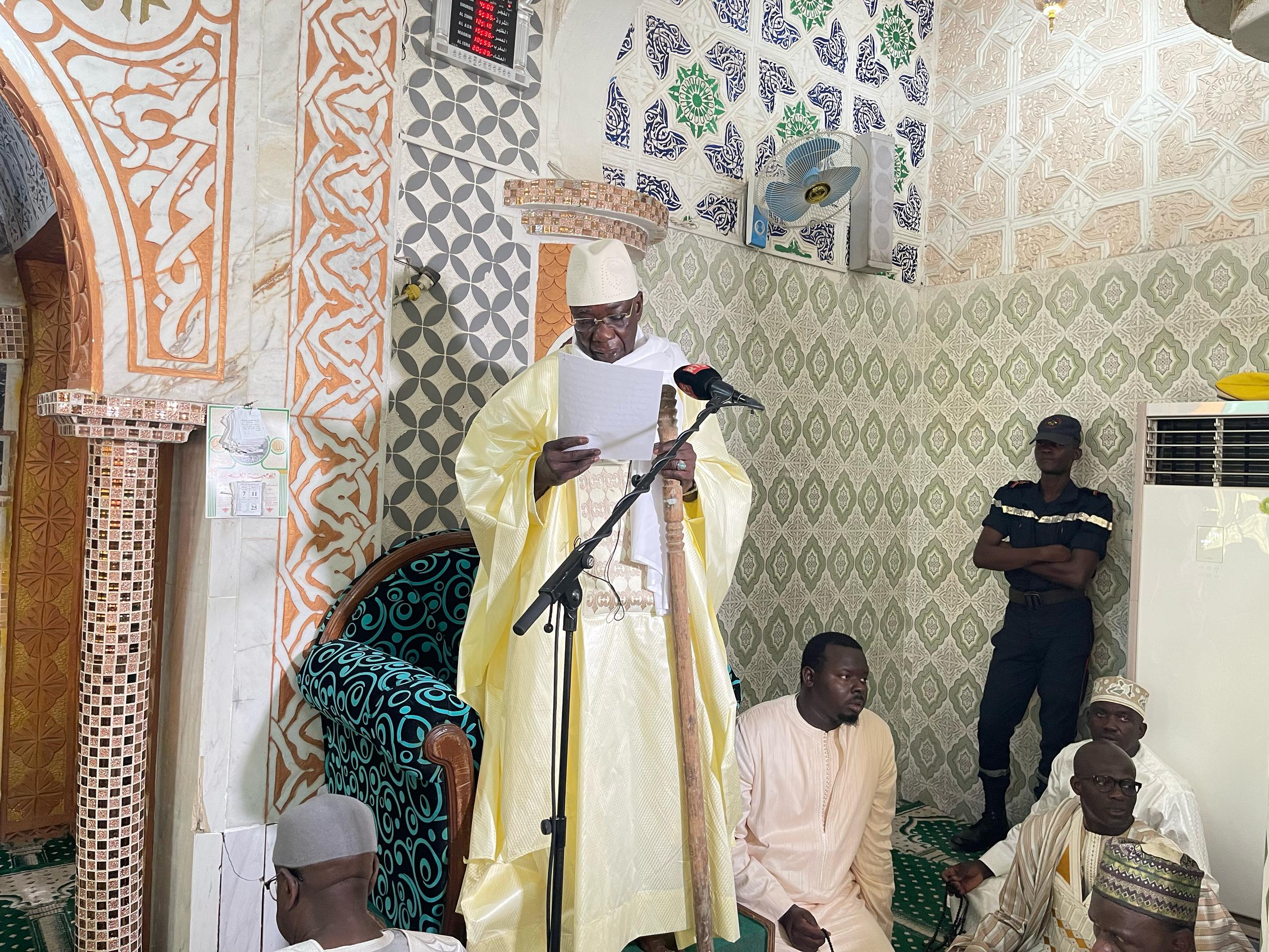 Kaolack/ Prière de la Tabaski : L&rsquo;imam ratib de kaolack plaide pour un dialogue religieux au -delà du dialogue national accès sur la politique.