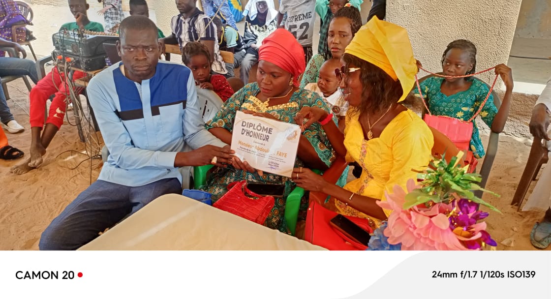 CODEC DE NDIOB : l&rsquo;école élémentaire de BACCOGOUR prime ses meilleurs élèves et les filles s&rsquo;illustrent à merveille