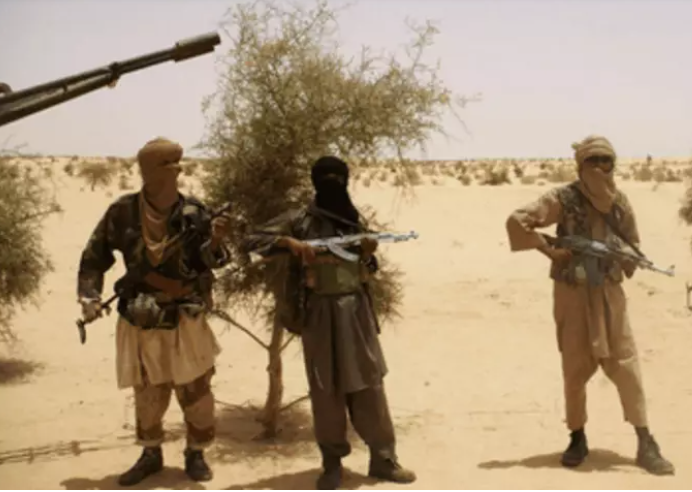 Mali: attaques jihadistes près de Bamako, Mahou et Tessit, frappes de drone de l&rsquo;armée près de Kidal