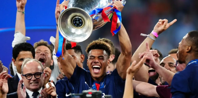 Le PSG atomise l’Inter Milan et remporte la première Ligue des Champions de son histoire